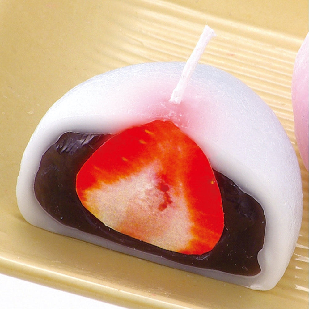 Load image into Gallery viewer, Strawbery Mochi Candle - Scented Cute Tray
